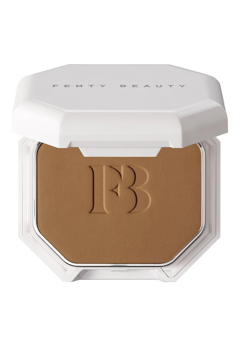 Fenty Beauty - Damen PRO FILT'R SOFT MATTE POWDER FOUNDATION - Foundation - 385 3 Fenty Beauty - Damen PRO FILT'R SOFT MATTE POWDER FOUNDATION - Foundation - 385