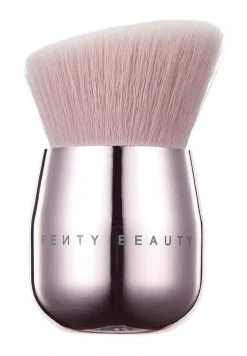 Fenty Beauty BABY 'BUKI BRUSH - Puderpinsel - 165 - Damen