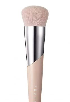 Fenty Beauty - Unisex KABUKI-BUFF FOUNDATION BRUSH - Make-up-Pinsel - 115 -Fenty Beauty || Guru Shop Verkäufe 3fc343c3c40d4ff8ac9c7a05e3d4ade4