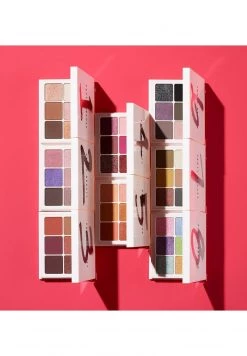 Fenty Beauty SNAP SHADOWS TRUE NEUTRALS - LIDSCHATTENPALETTE - Lidschatten - True Neutrals - Damen 10 Fenty Beauty SNAP SHADOWS TRUE NEUTRALS - LIDSCHATTENPALETTE - Lidschatten - True Neutrals - Damen -Fenty Beauty || Guru Shop Verkäufe 57ac164e57be411988390ffdbd28cf5e