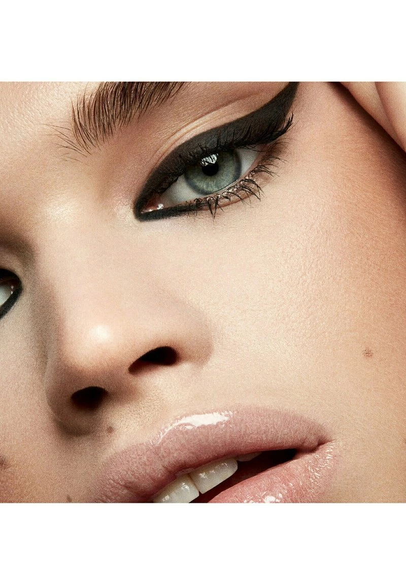 Fenty Beauty FLYPENCIL - LONGWEAR PENCIL EYELINER - Eyeliner - Puppy Eyez (bronze Metallic) - Damen 6 Fenty Beauty FLYPENCIL - LONGWEAR PENCIL EYELINER - Eyeliner - Puppy Eyez (bronze Metallic) - Damen – Bild 4