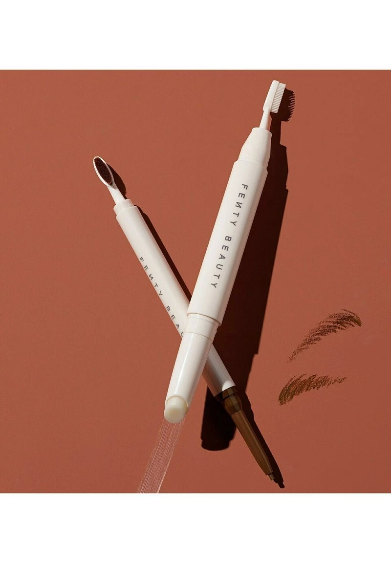 Fenty Beauty - Unisex BROW MP - MODELLIERENDER AUGENBRAUENSTIFT - Augenbrauenstift - Universal 7 Fenty Beauty - Unisex BROW MP - MODELLIERENDER AUGENBRAUENSTIFT - Augenbrauenstift - Universal – Bild 5