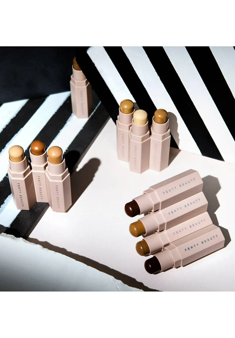 Fenty Beauty - Damen MATCH STIX MATTE SKINSTICK FOUNDATION-STICK - Foundation - Ebony 5 Fenty Beauty - Damen MATCH STIX MATTE SKINSTICK FOUNDATION-STICK - Foundation - Ebony – Bild 3